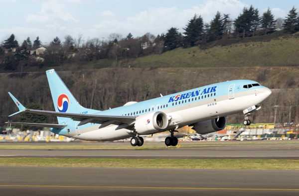 대한항공 보잉 737-8.png